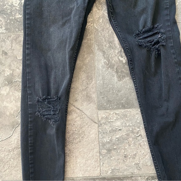 Free People Black Skinny Jeans Distressed Raw Hem Size 26 - Picture 5 of 5